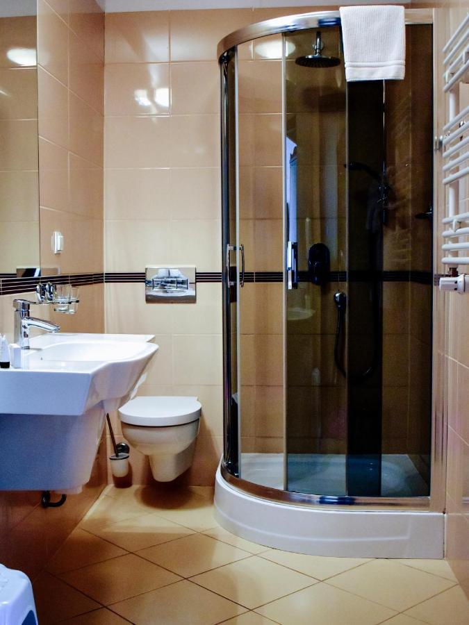 Hotel Zamek Krolewski W Rydzynie Rydzyna Bagian luar foto