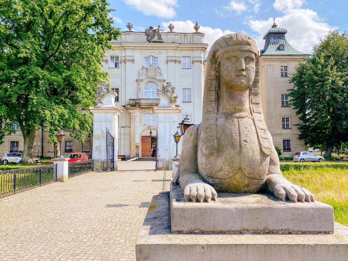 Hotel Zamek Krolewski W Rydzynie Rydzyna Bagian luar foto
