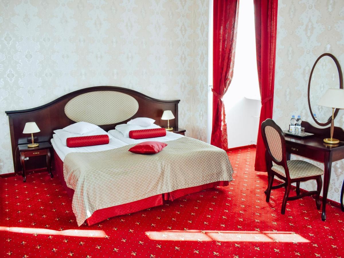 Hotel Zamek Krolewski W Rydzynie Rydzyna Bagian luar foto