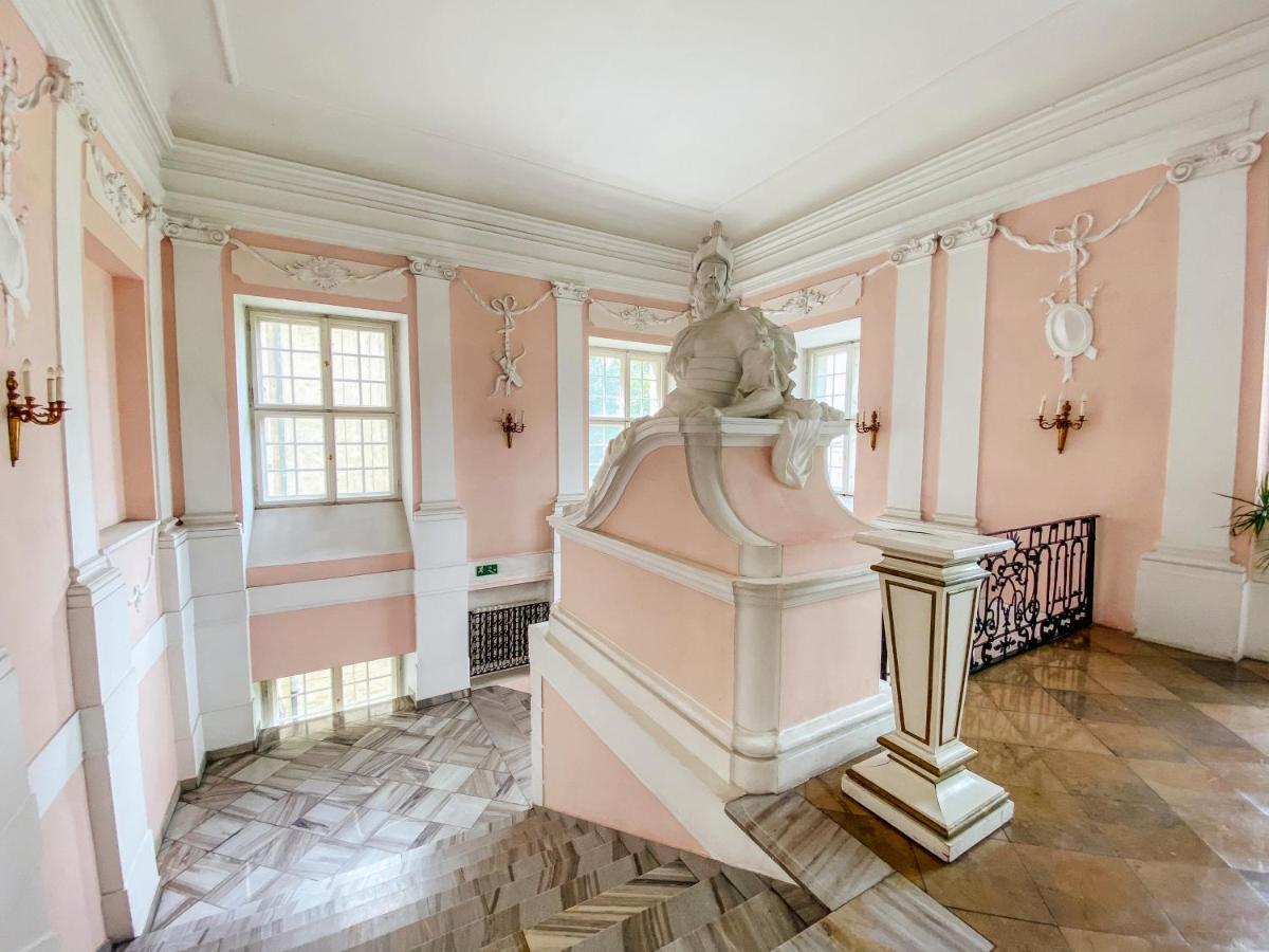 Hotel Zamek Krolewski W Rydzynie Rydzyna Bagian luar foto