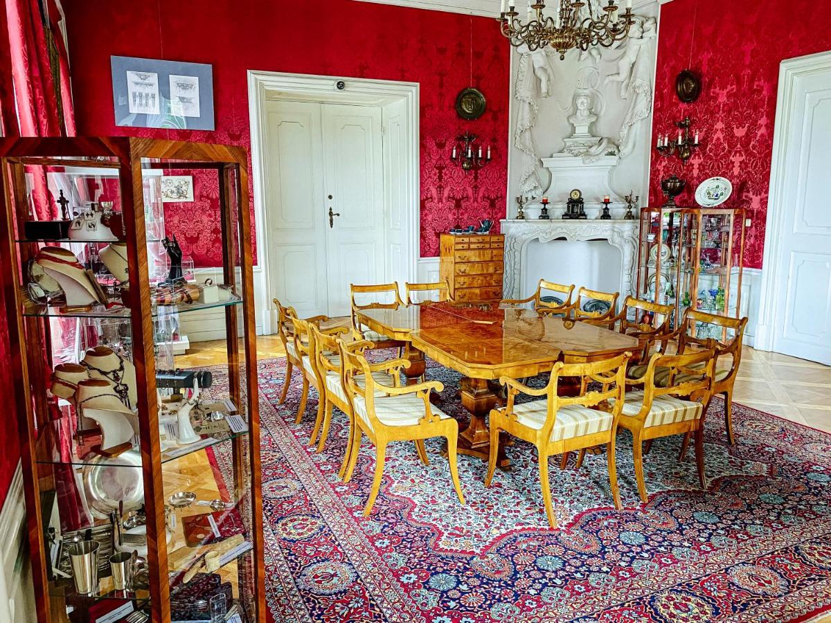 Hotel Zamek Krolewski W Rydzynie Rydzyna Bagian luar foto