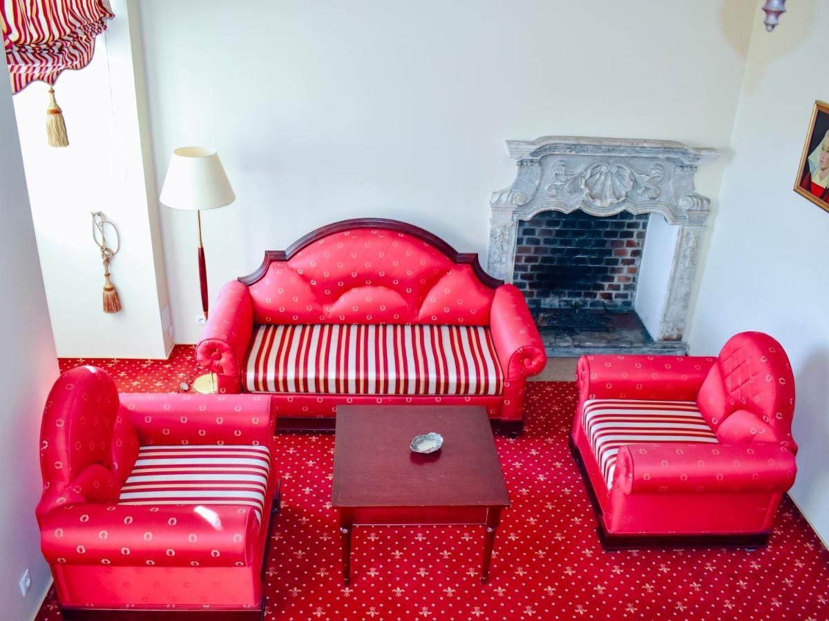 Hotel Zamek Krolewski W Rydzynie Rydzyna Bagian luar foto