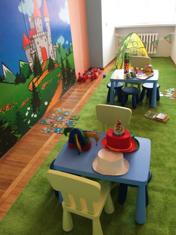 Hotel Zamek Krolewski W Rydzynie Rydzyna Bagian luar foto